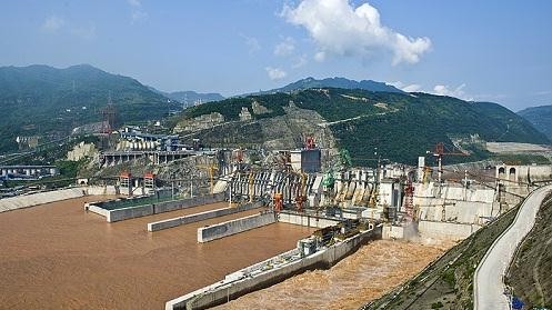 向家壩水電站10月16日成功實(shí)現(xiàn)初期蓄水目標(biāo)——各減壓閥運(yùn)行情況正常 向家壩水電站10月16日成功實(shí)現(xiàn)初期蓄水目標(biāo)——各減壓閥運(yùn)行情況正常